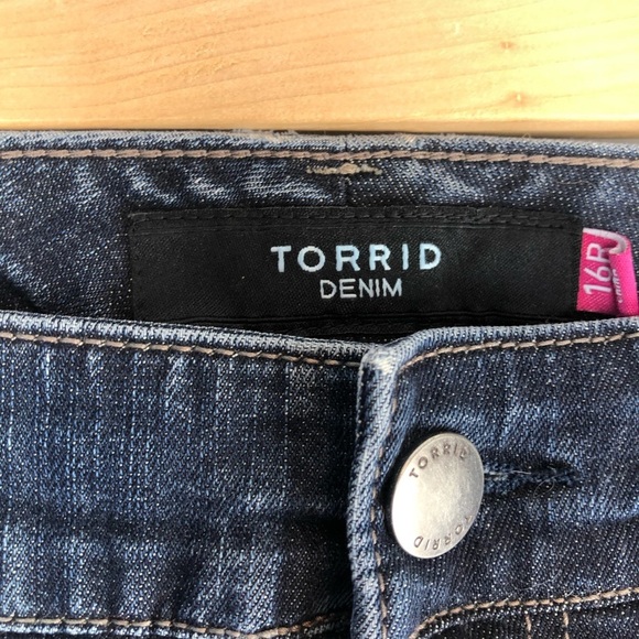 TORRID Dark Denim Boot Cut Style Jeans Size 16R - Picture 13 of 15